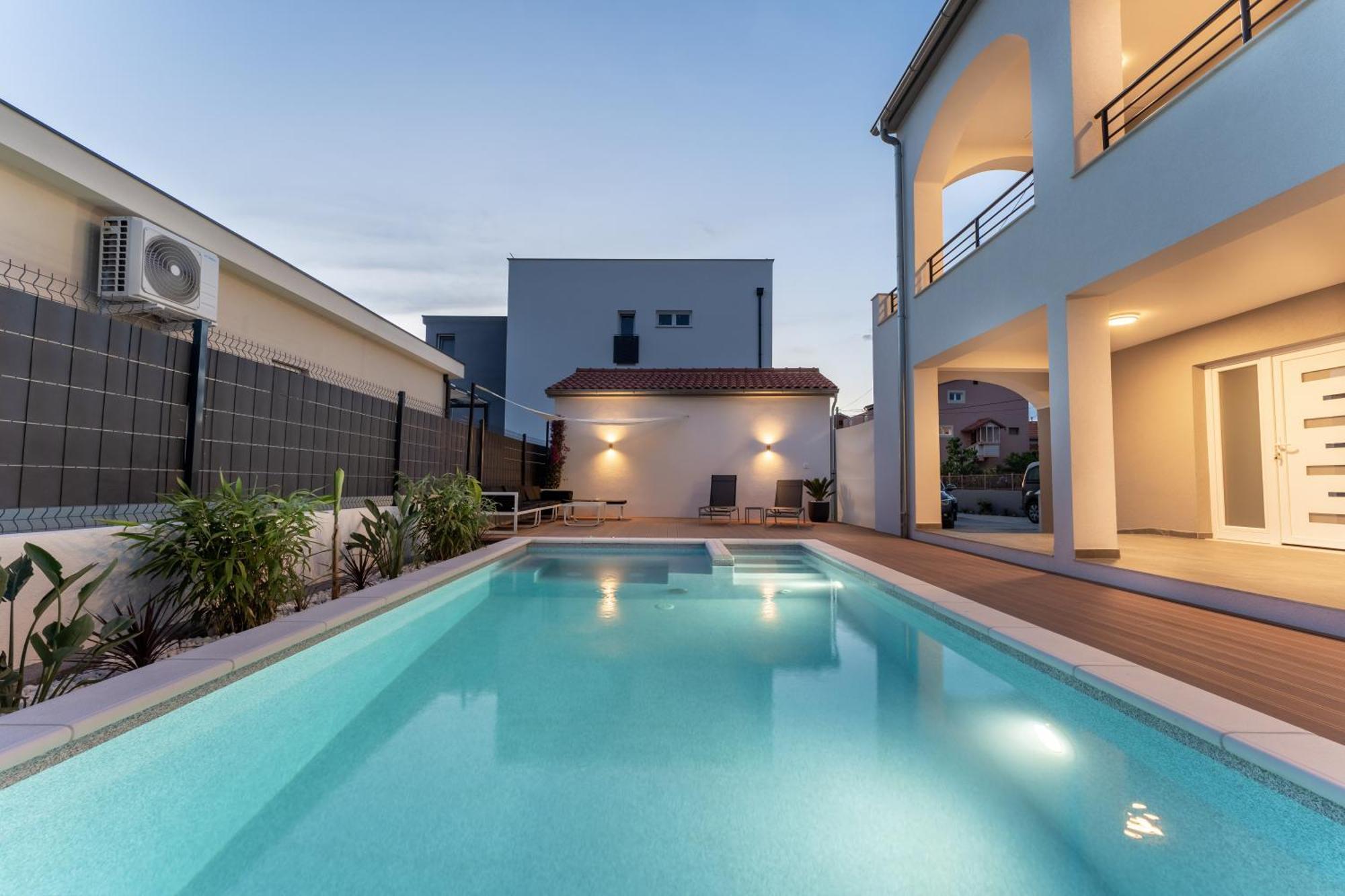 Bernie Apartments With A Pool Zadar Extérieur photo