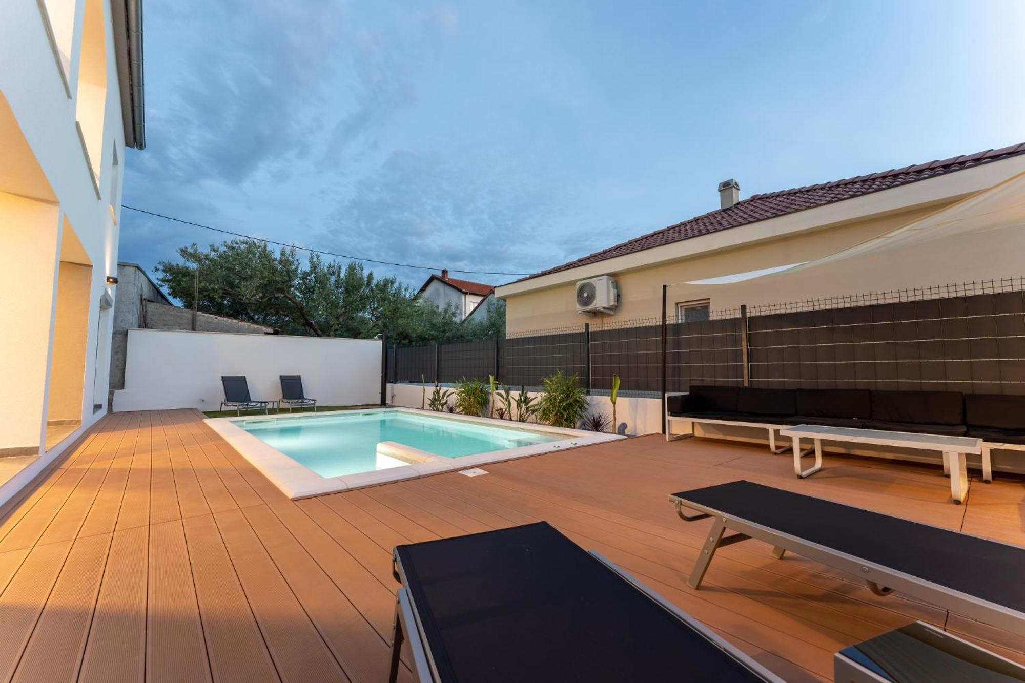 Bernie Apartments With A Pool Zadar Extérieur photo
