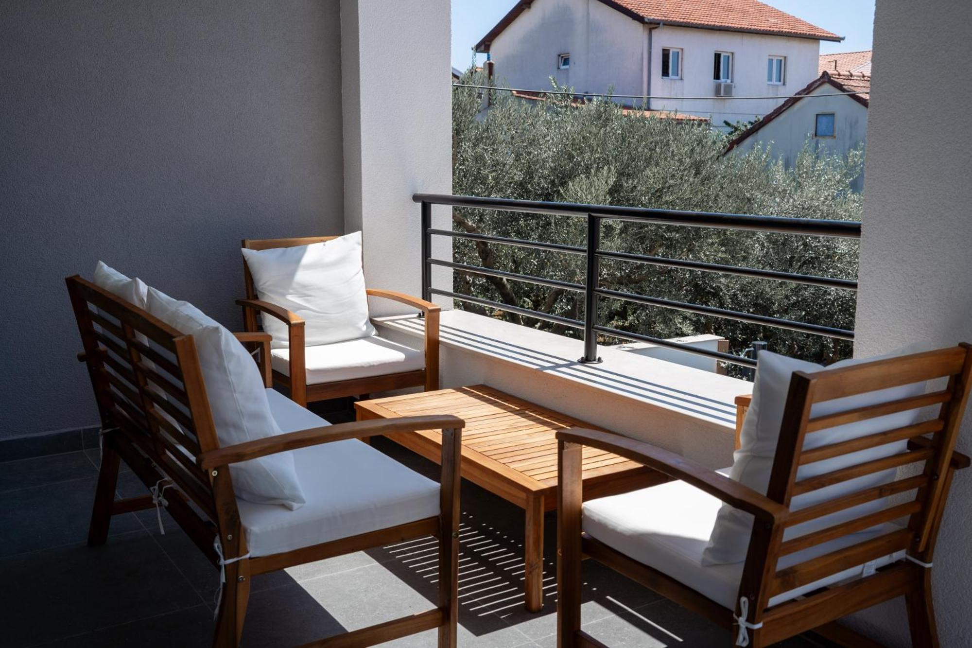 Bernie Apartments With A Pool Zadar Extérieur photo