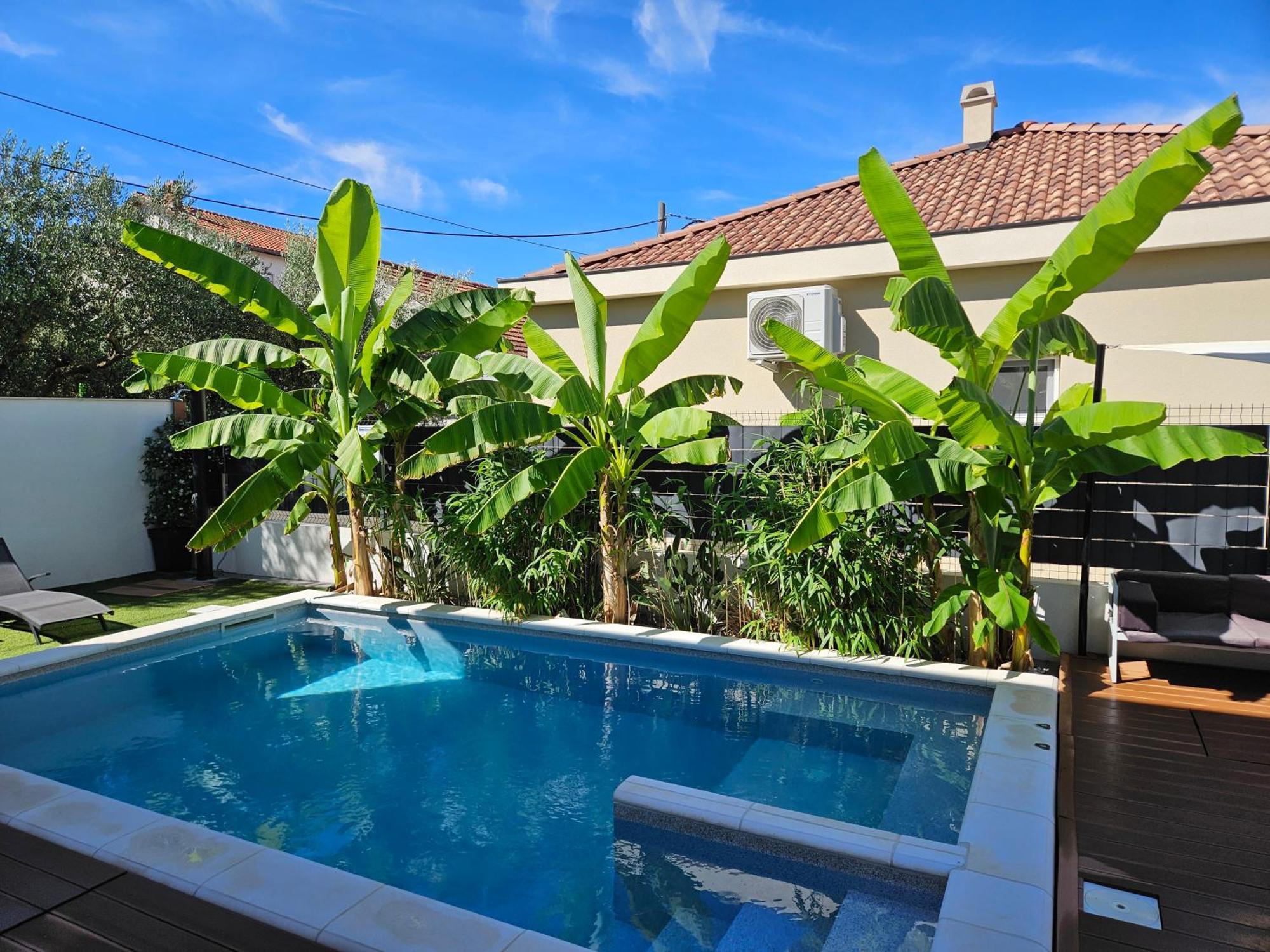 Bernie Apartments With A Pool Zadar Extérieur photo